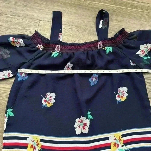 Tommy Hilfiger | Black Off The Shoulder Floral Blouse Size Small - Picture 6 of 11